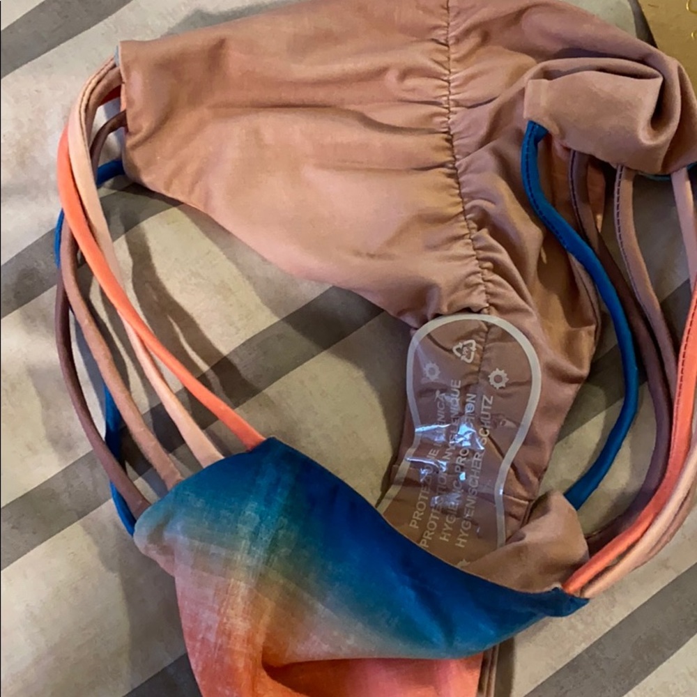 NWT Niyama Sol Starburst Bikini Set size Medium - Picture 7 of 8